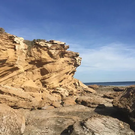 Seafront Dream דירה טורבייחה