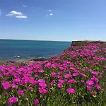 Seafront Dream דירה